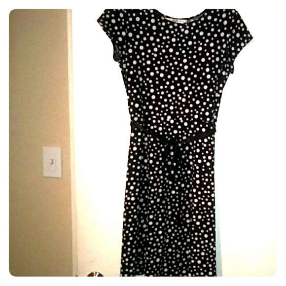 Dress - Picture 1 of 1